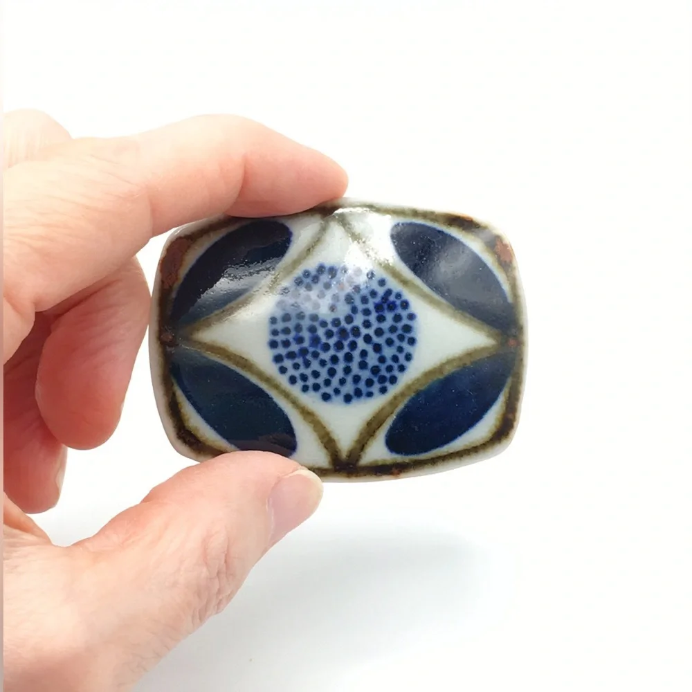 Vintage Ursula Danmark Scandinavian Ceramic Brooch - Picture 7 of 7